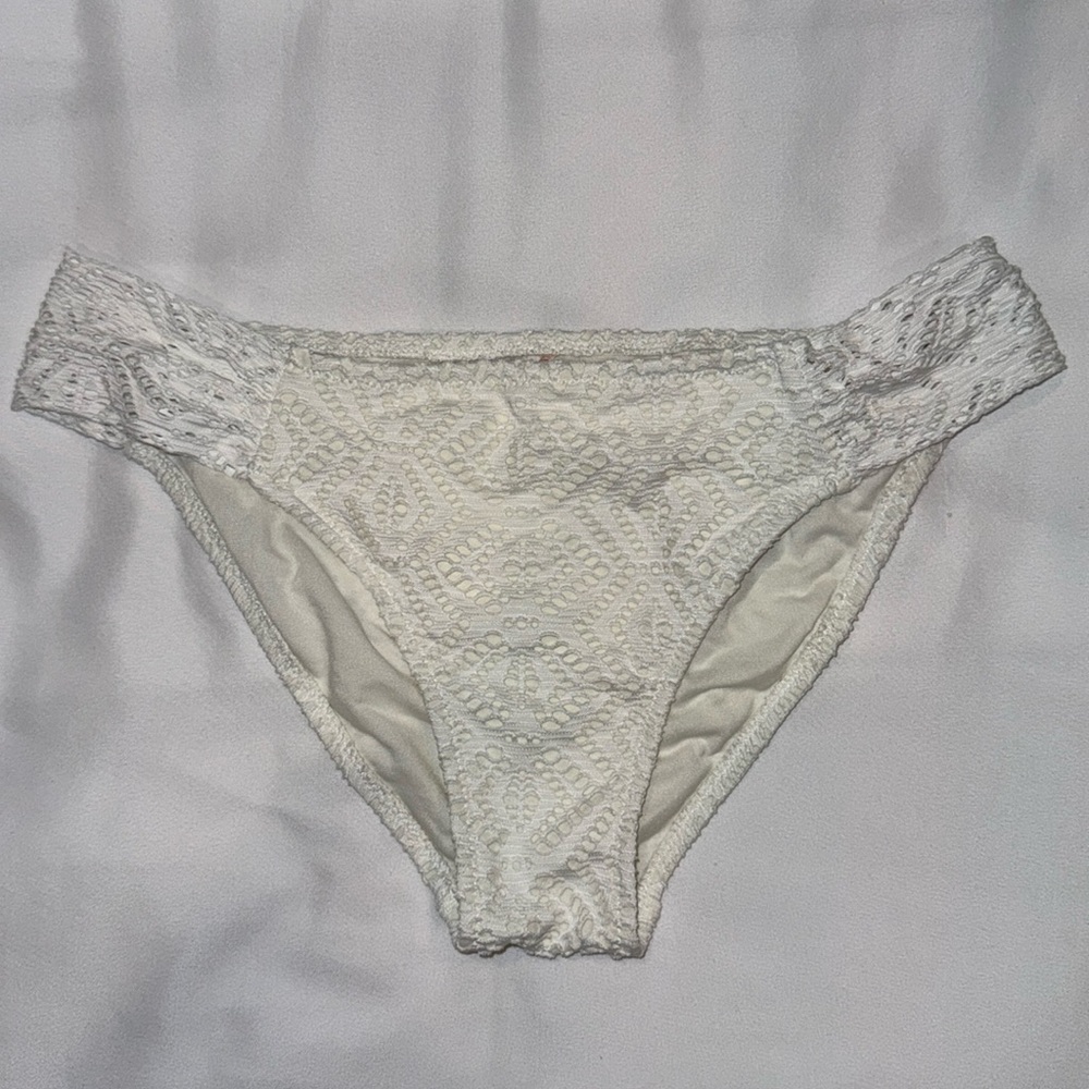 Roxy Boho 🐚 Bikini Bottom Shell White